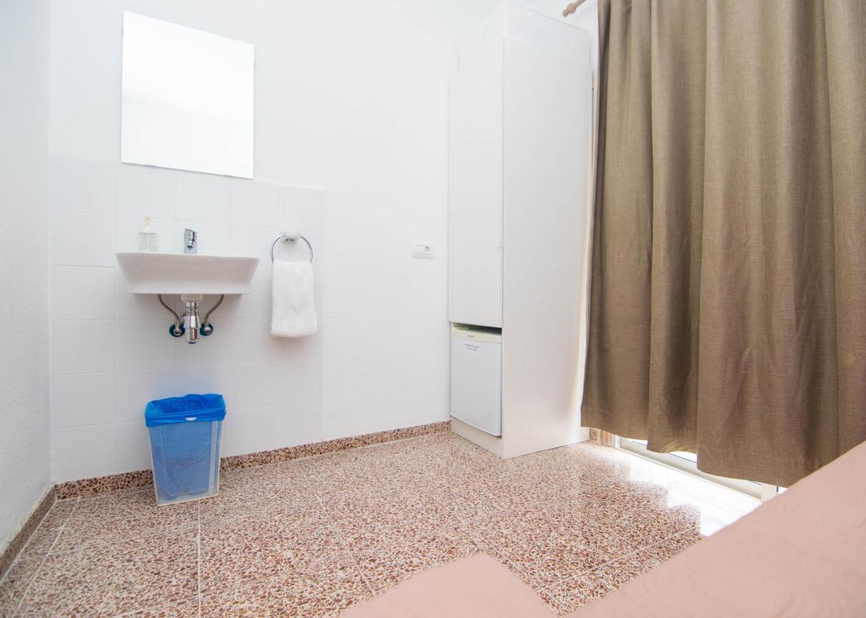 Pension Alcala Buitenkant foto