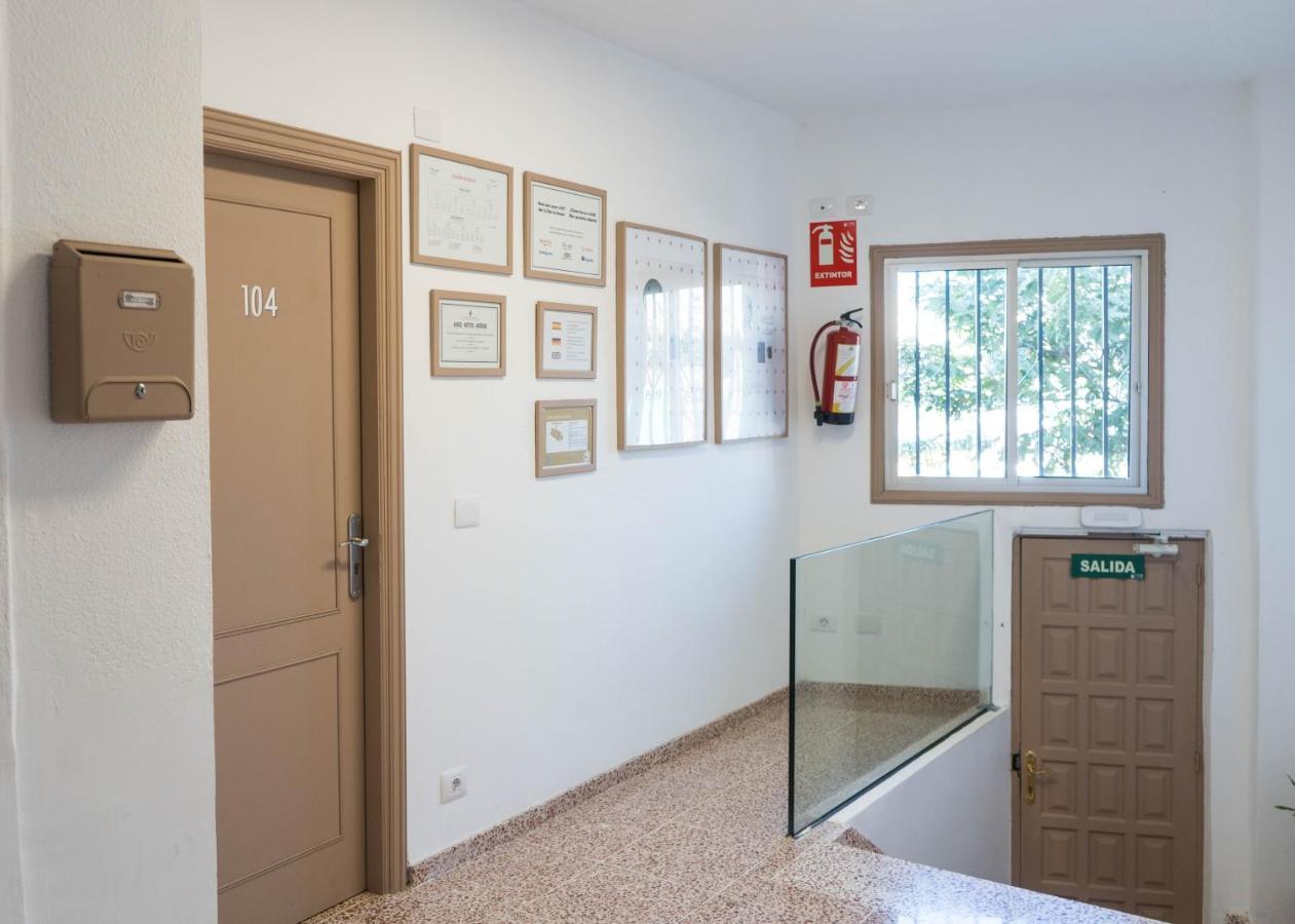 Pension Alcala Buitenkant foto
